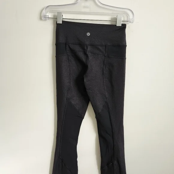 *SOLD* Lululemon leggings tights black sz 2 - Picture 3 of 4